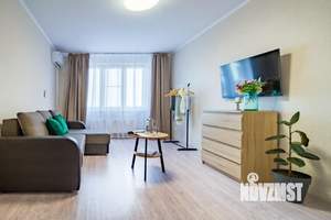 2-к квартира, посуточно, 56м2, 1/1 этаж