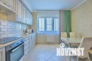 1-к квартира, посуточно, 44м2, 10/17 этаж