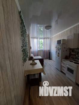 1-к квартира, посуточно, 45м2, 1/6 этаж