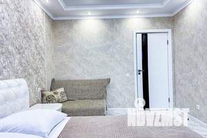 1-к квартира, посуточно, 44м2, 20/25 этаж