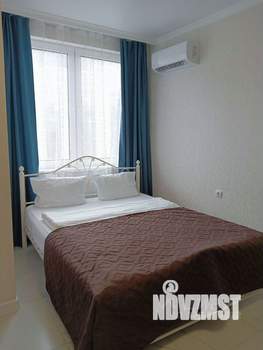 Студия квартира, посуточно, 24м2, 3/21 этаж