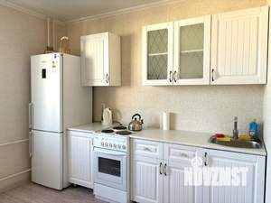 1-к квартира, посуточно, 38м2, 13/16 этаж