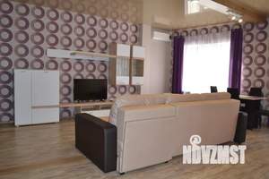 3-к квартира, посуточно, 100м2, 1/4 этаж