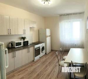 3-к квартира, посуточно, 78м2, 1/1 этаж