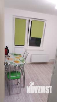 1-к квартира, посуточно, 40м2, 8/16 этаж