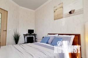 1-к квартира, посуточно, 42м2, 4/10 этаж