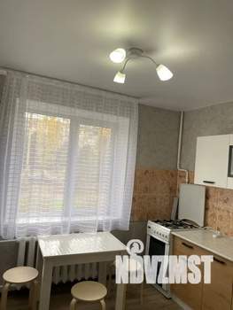 1-к квартира, посуточно, 38м2, 1/9 этаж