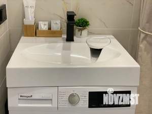 Студия квартира, посуточно, 18м2, 1/20 этаж