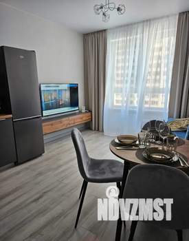 1-к квартира, посуточно, 38м2, 13/24 этаж