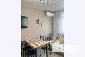 1-к квартира, посуточно, 40м2, 3/8 этаж