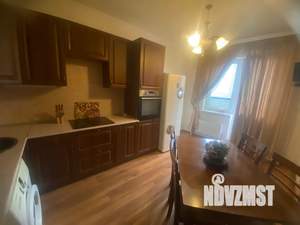 2-к квартира, посуточно, 65м2, 1/20 этаж