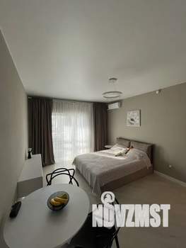 Студия квартира, посуточно, 30м2, 10/20 этаж