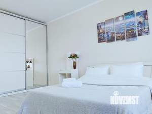 1-к квартира, посуточно, 34м2, 8/17 этаж