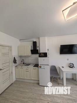 Студия квартира, посуточно, 23м2, 1/3 этаж