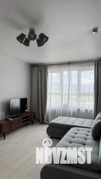 1-к квартира, посуточно, 40м2, 9/16 этаж