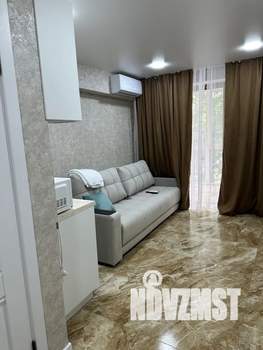 Студия квартира, посуточно, 20м2, 1/5 этаж