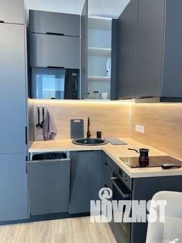 Студия квартира, посуточно, 25м2, 18/24 этаж