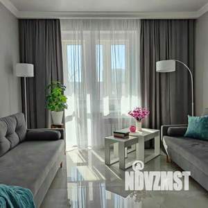 1-к квартира, посуточно, 64м2, 1/1 этаж