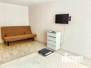 1-к квартира, посуточно, 38м2, 13/16 этаж