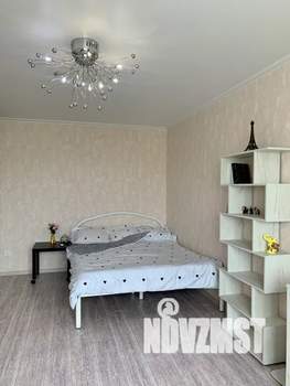 1-к квартира, посуточно, 40м2, 9/16 этаж