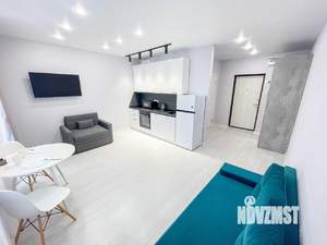 Студия квартира, посуточно, 35м2, 8/20 этаж