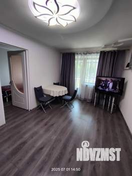 2-к квартира, посуточно, 44м2, 3/5 этаж