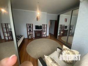 2-к квартира, посуточно, 65м2, 1/20 этаж