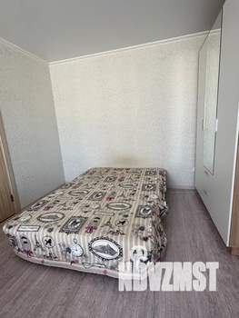 1-к квартира, посуточно, 38м2, 13/16 этаж
