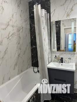 2-к квартира, посуточно, 62м2, 7/25 этаж