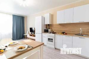 1-к квартира, посуточно, 42м2, 1/1 этаж