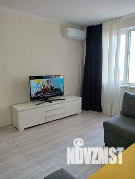 1-к квартира, посуточно, 40м2, 7/16 этаж