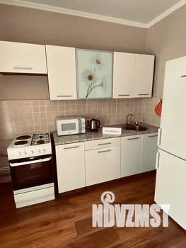 1-к квартира, посуточно, 40м2, 4/9 этаж