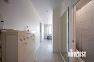 1-к квартира, посуточно, 42м2, 8/17 этаж