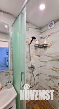 1-к квартира, посуточно, 32м2, 6/9 этаж