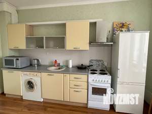 1-к квартира, посуточно, 40м2, 13/16 этаж