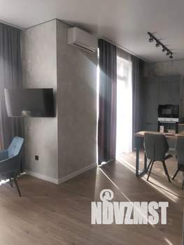 Студия квартира, посуточно, 40м2, 10/21 этаж