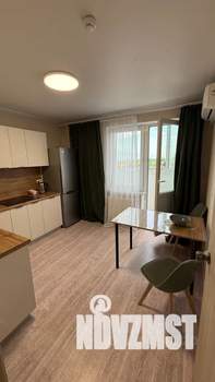 1-к квартира, посуточно, 40м2, 1/20 этаж