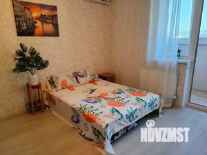 Студия квартира, посуточно, 25м2, 14/20 этаж