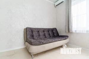 1-к квартира, посуточно, 41м2, 13/22 этаж