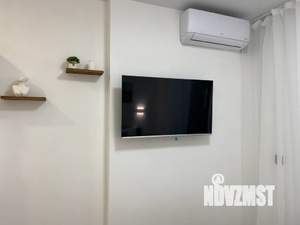 Студия квартира, посуточно, 18м2, 1/20 этаж