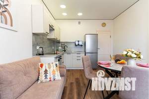 1-к квартира, посуточно, 42м2, 17/23 этаж