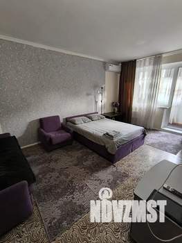 1-к квартира, посуточно, 38м2, 3/9 этаж