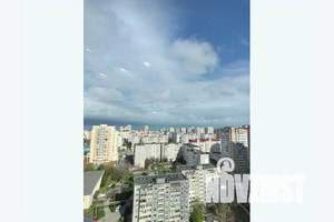 1-к квартира, посуточно, 42м2, 21/21 этаж