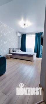 1-к квартира, посуточно, 35м2, 4/16 этаж