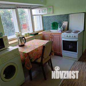 1-к квартира, посуточно, 27м2, 1/2 этаж