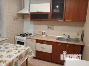 1-к квартира, посуточно, 36м2, 6/9 этаж