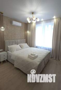 1-к квартира, посуточно, 37м2, 17/24 этаж