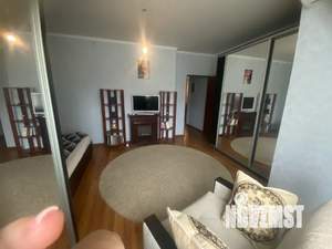2-к квартира, посуточно, 65м2, 1/20 этаж