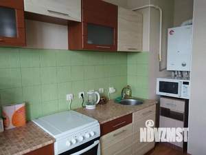 1-к квартира, посуточно, 40м2, 11/16 этаж