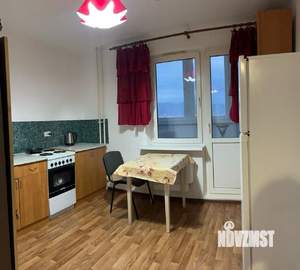 1-к квартира, посуточно, 38м2, 15/16 этаж
